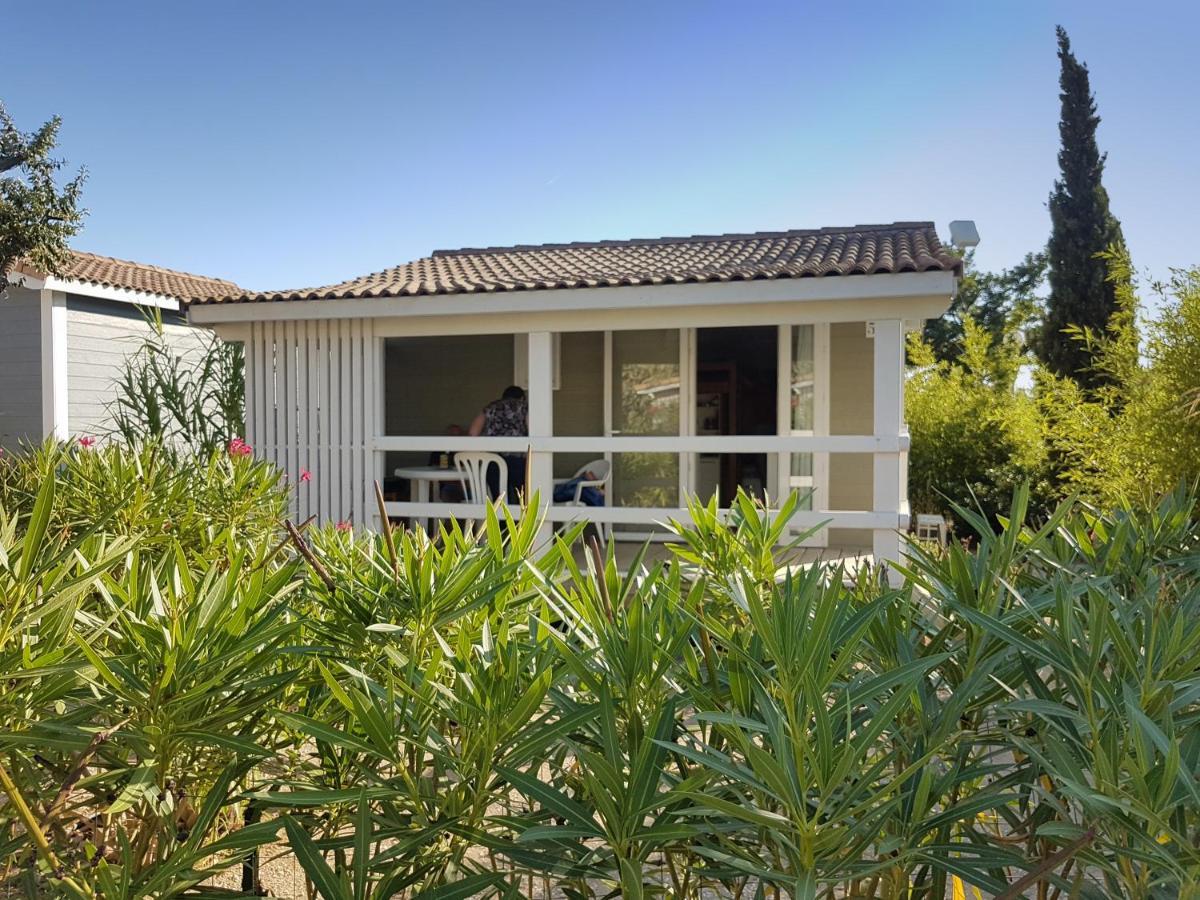 Camping Hameau Des Cannisses Gruissan Exterior photo
