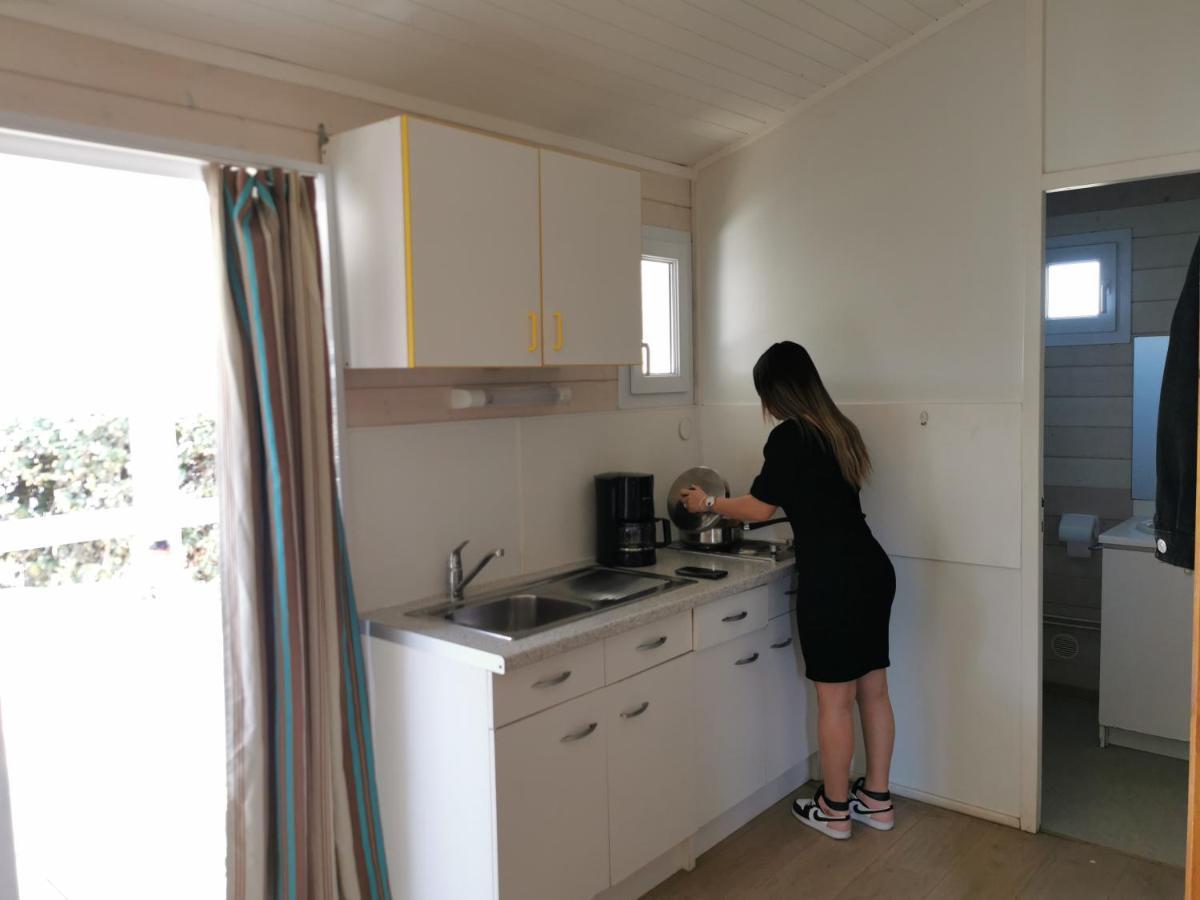 Camping Hameau Des Cannisses Gruissan Exterior photo