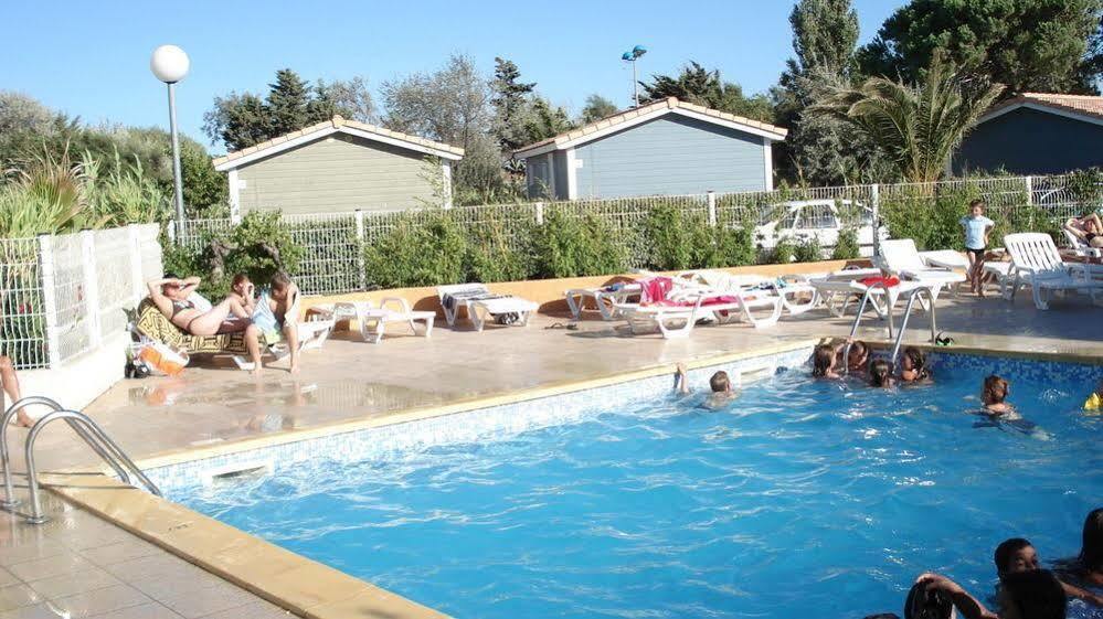 Camping Hameau Des Cannisses Gruissan Exterior photo