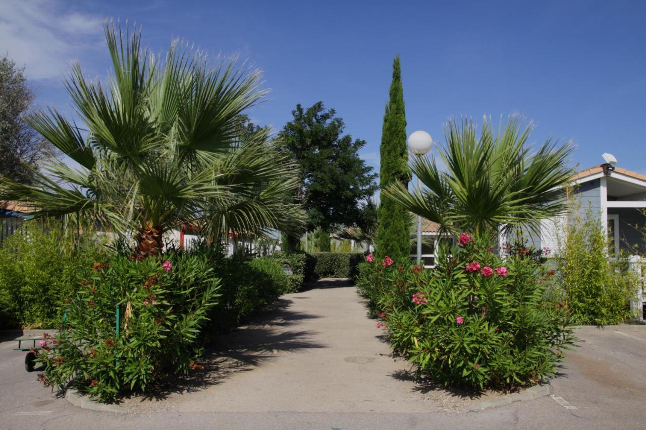 Camping Hameau Des Cannisses Gruissan Exterior photo